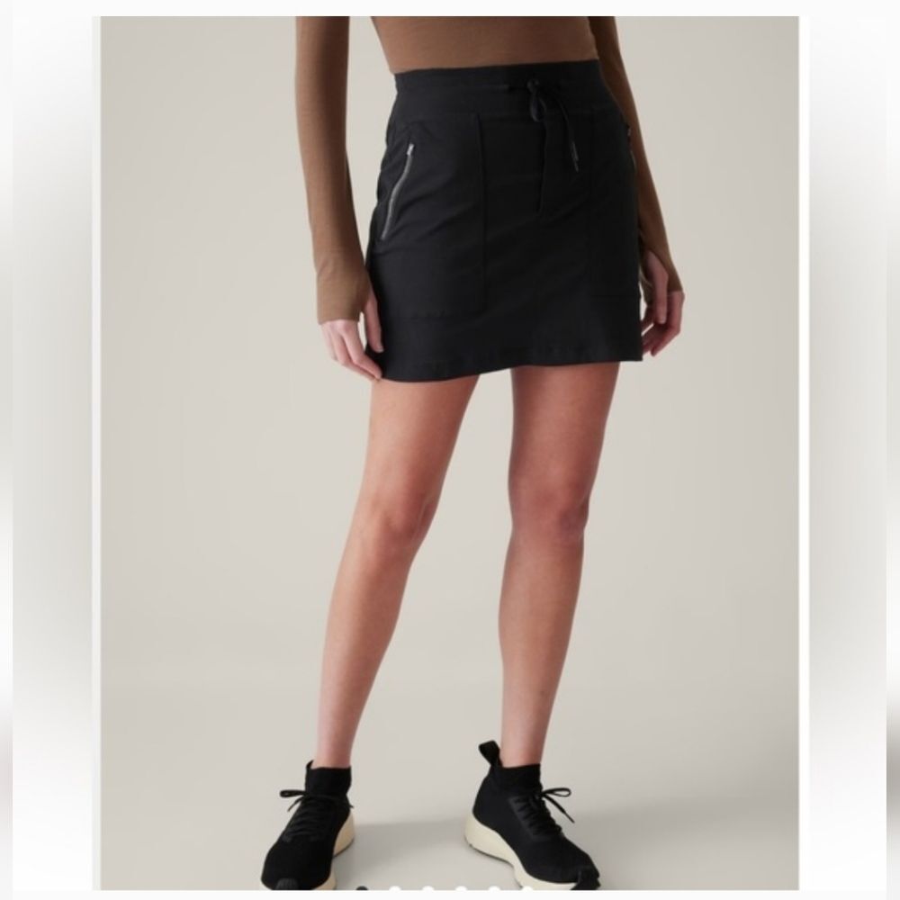 Athleta Black Nylon Skort Size 4